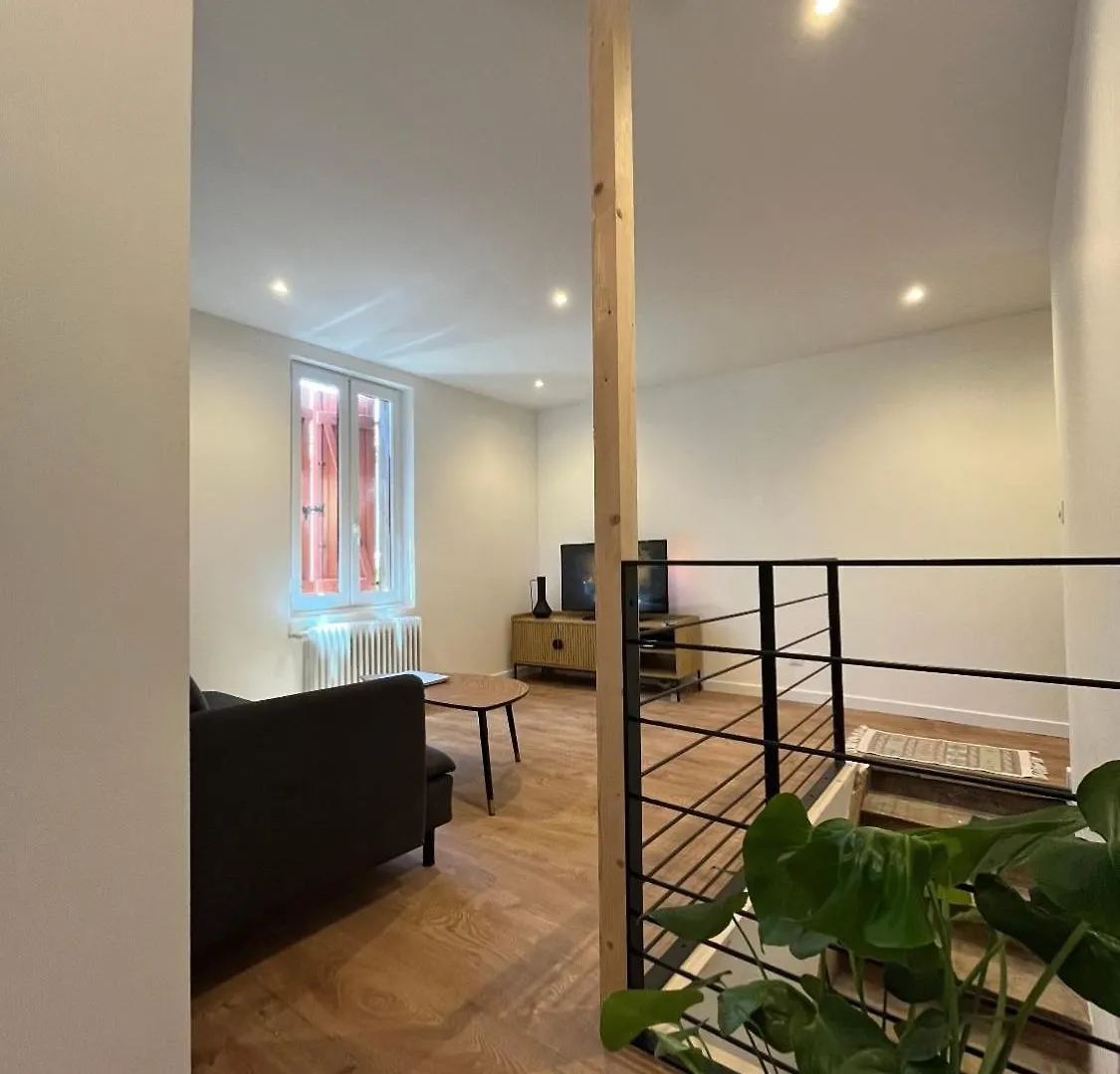 Logement Au Coeur De La Vallee De La Dordogne Bretenoux Γαλλία